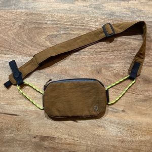 RARE Lululemon Belt Bag
